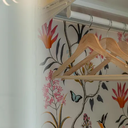 Sunlit Heaven Апартаменты